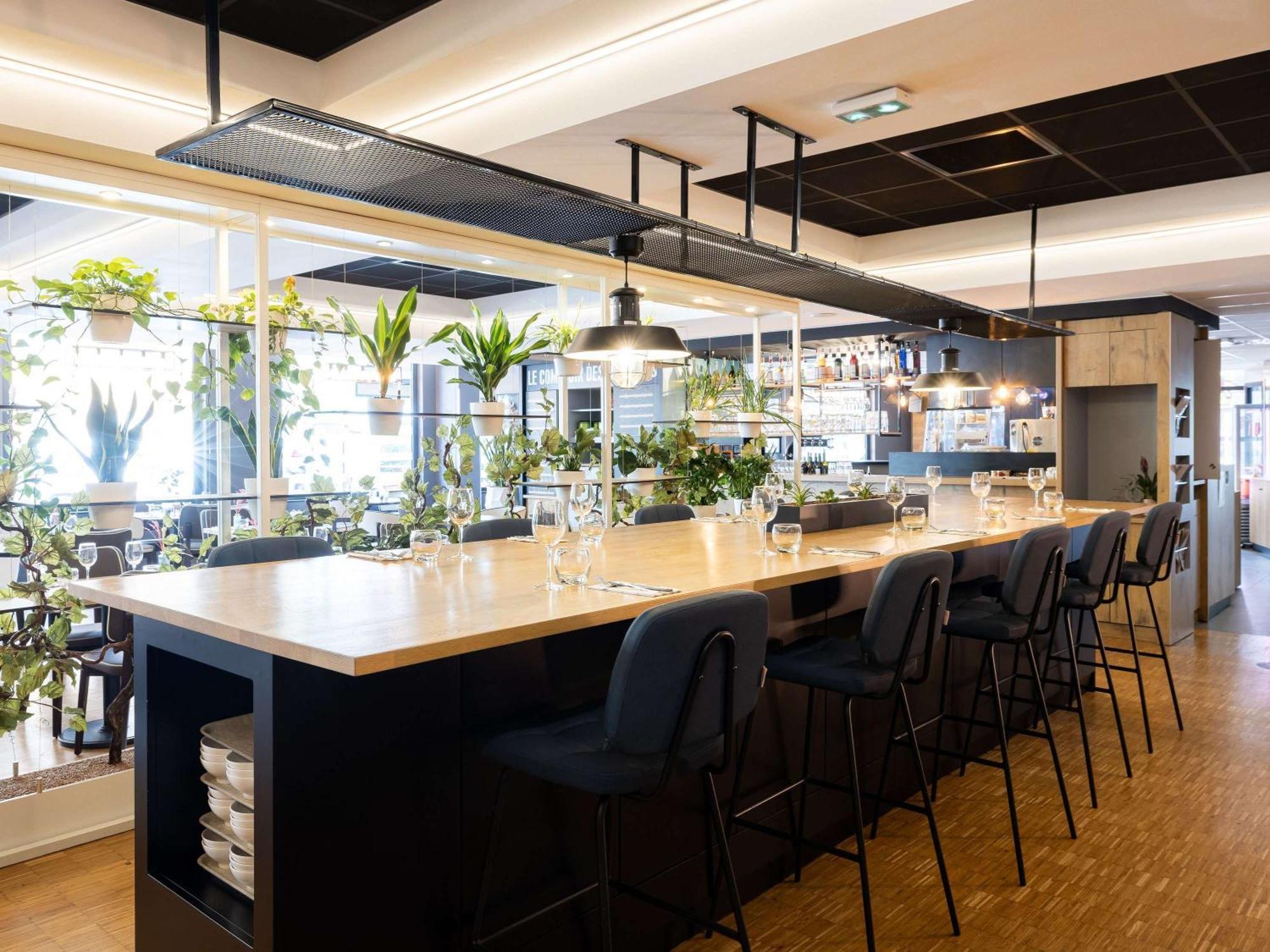 Ibis Bordeaux Centre Meriadeck Екстериор снимка