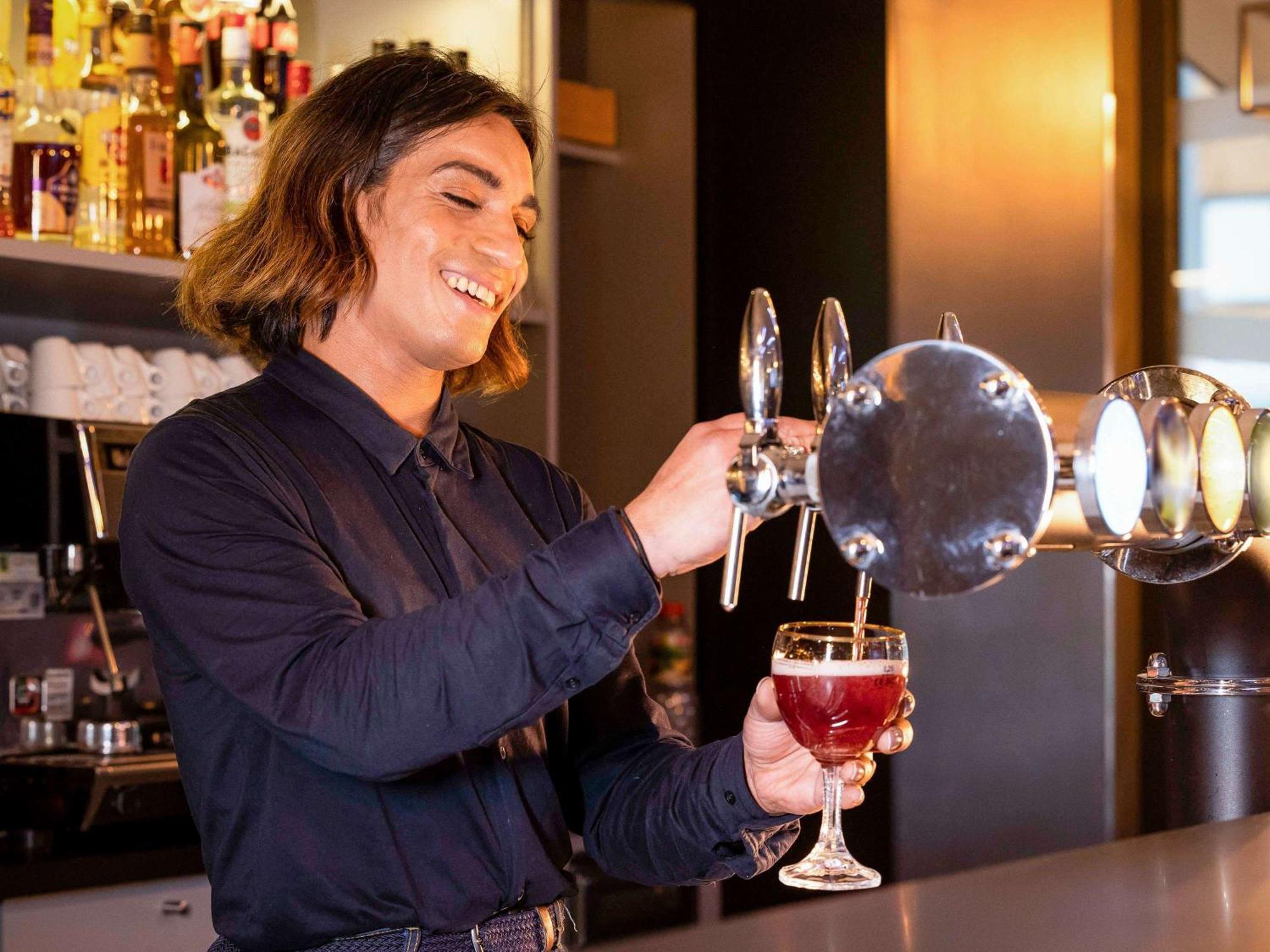 Ibis Bordeaux Centre Meriadeck Екстериор снимка