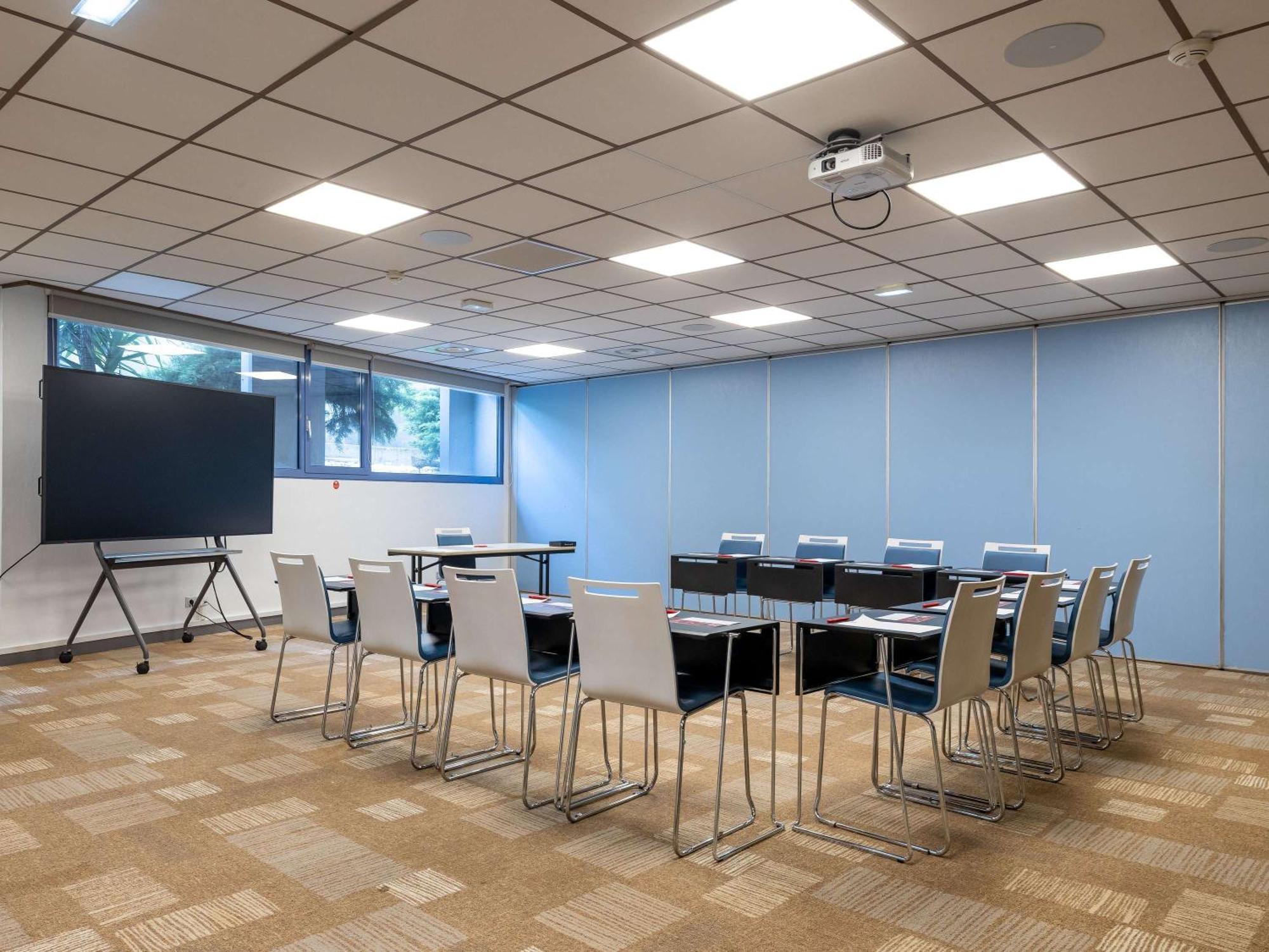 Ibis Bordeaux Centre Meriadeck Екстериор снимка